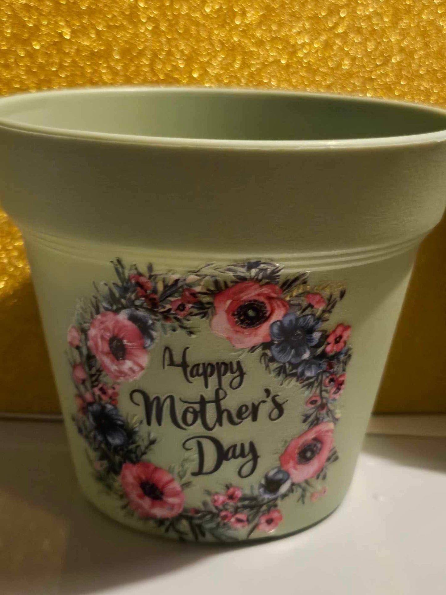 Mothers Day Themed Plastic Plant Pot and Saucer