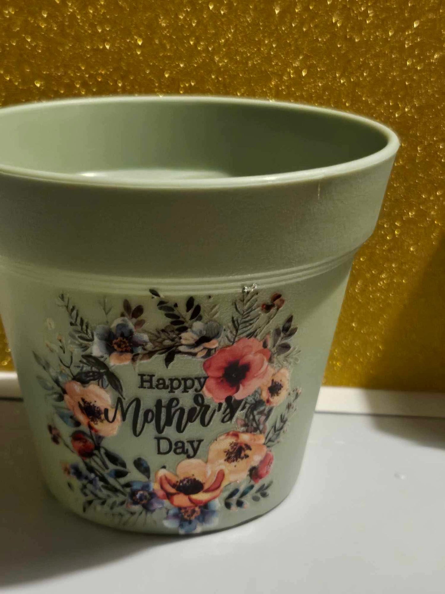 Mothers Day Themed Plastic Plant Pot and Saucer