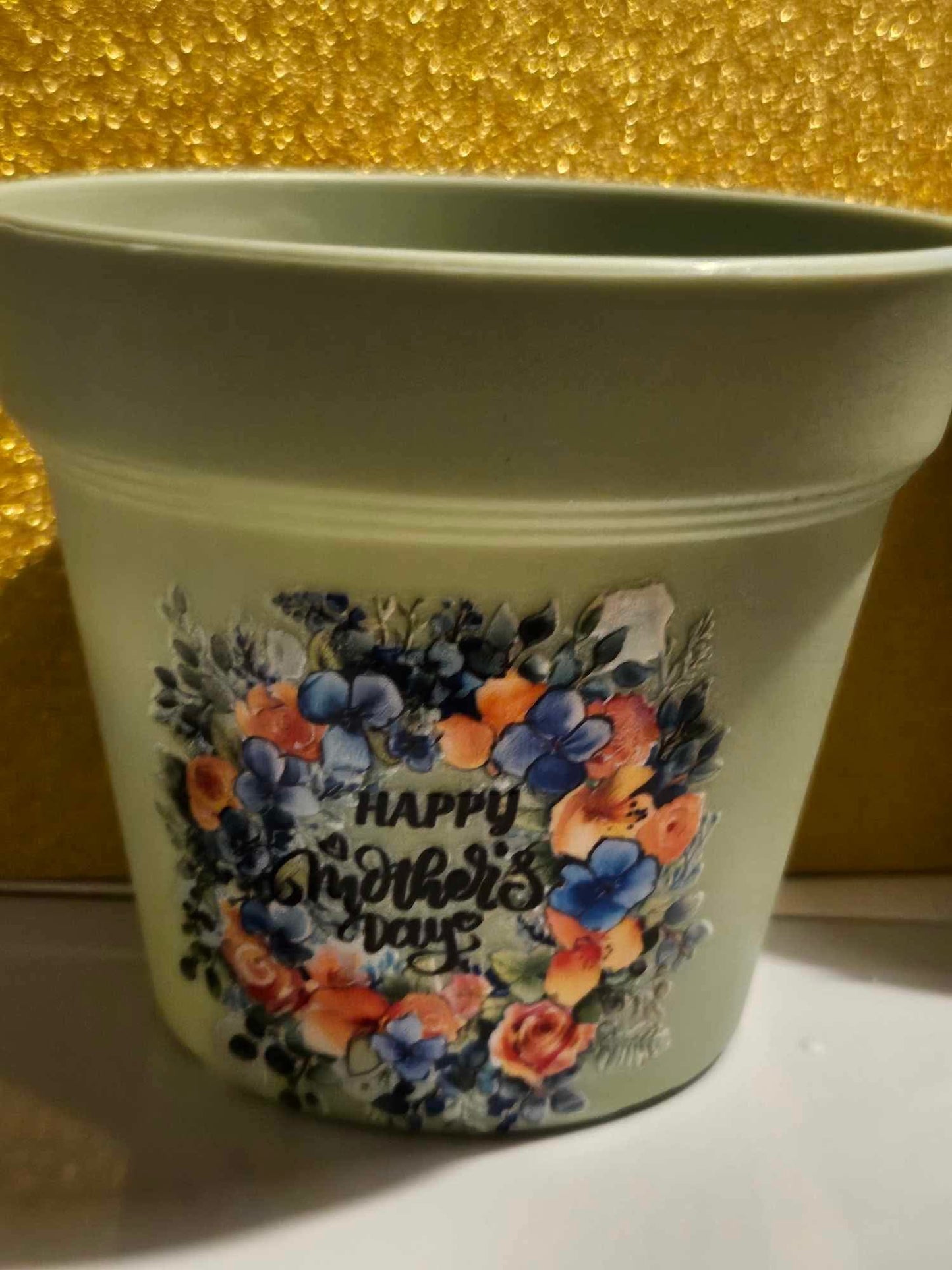 Mothers Day Themed Plastic Plant Pot and Saucer
